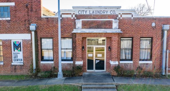 208 E Burleson St, Marshall, TX 75670